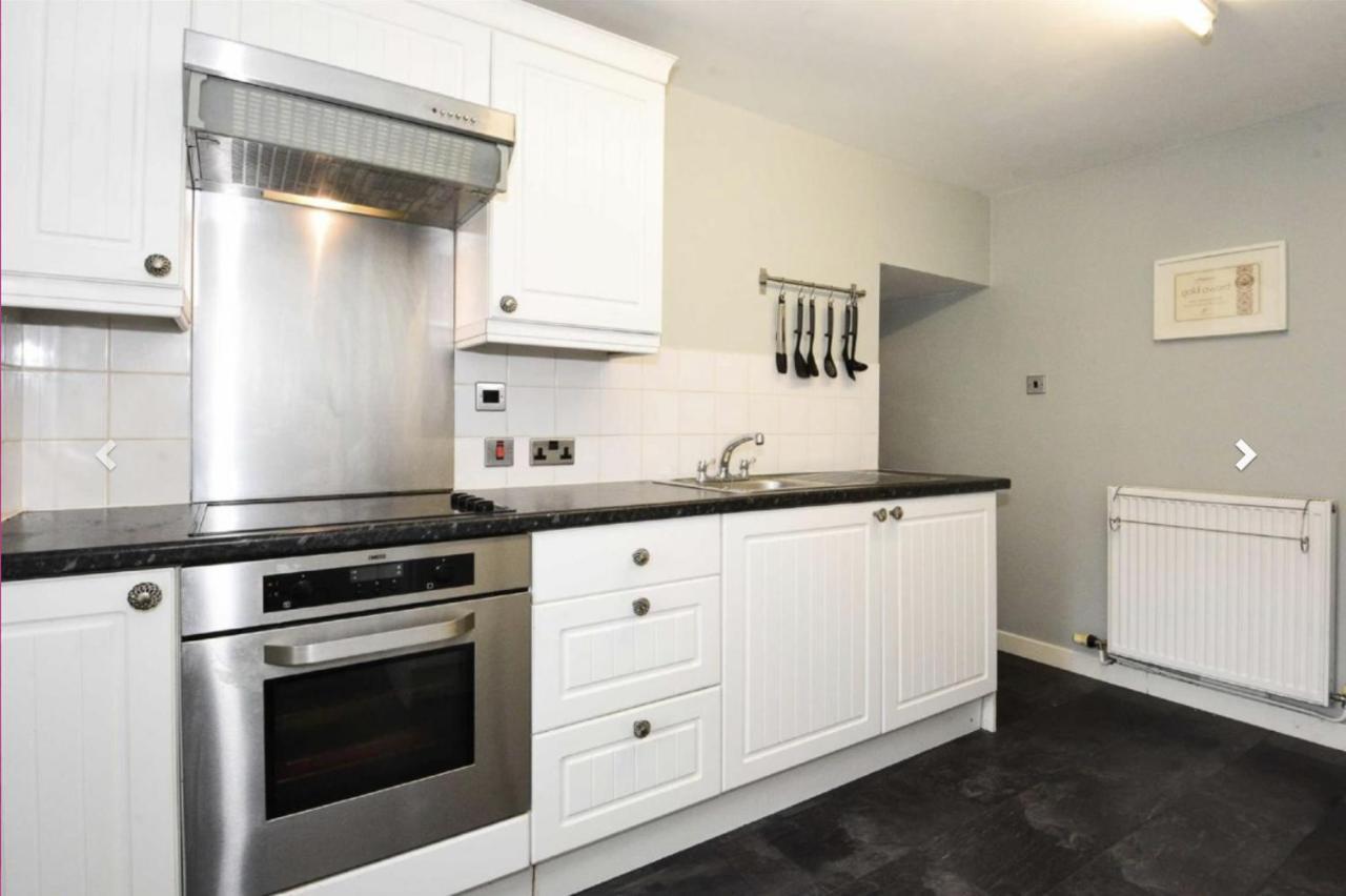 Ailnack Cottage -Cheerful Cottage With Secure Garden And Off Street Parking Sleeps 4 토민톨 외부 사진