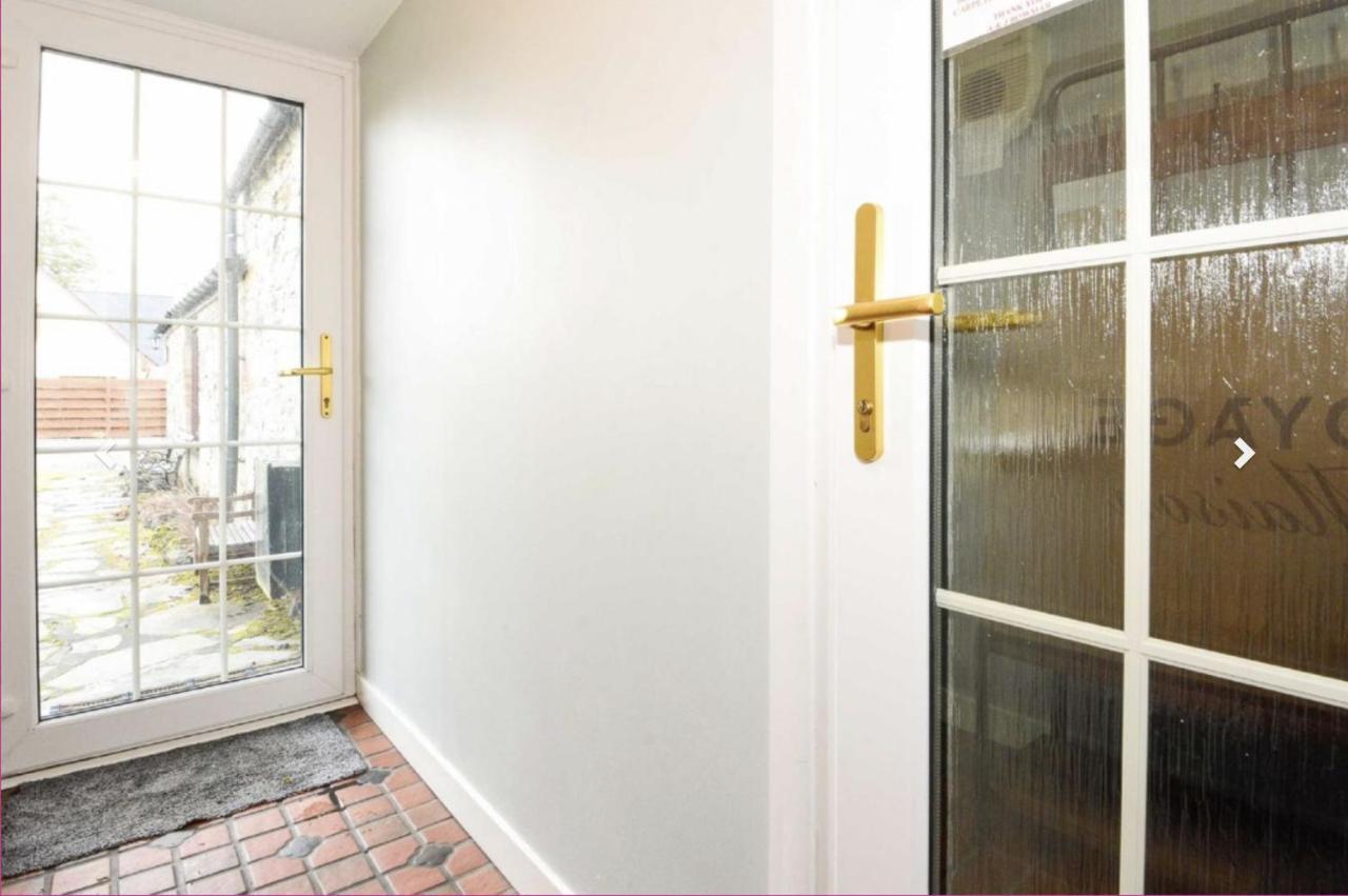 Ailnack Cottage -Cheerful Cottage With Secure Garden And Off Street Parking Sleeps 4 토민톨 외부 사진